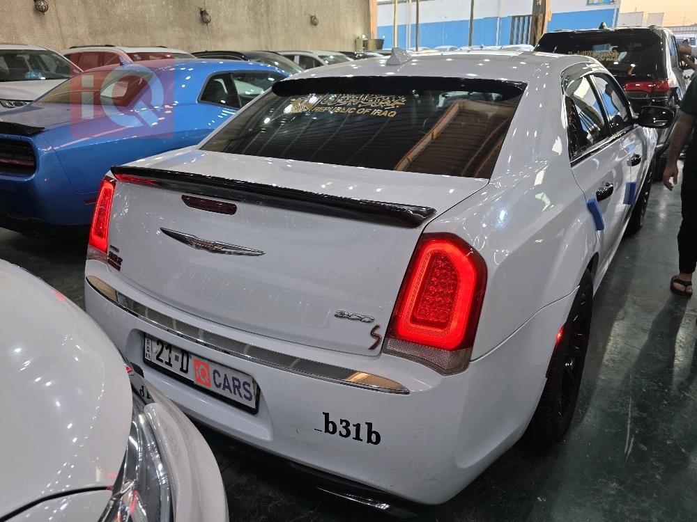 كرايسلر 300